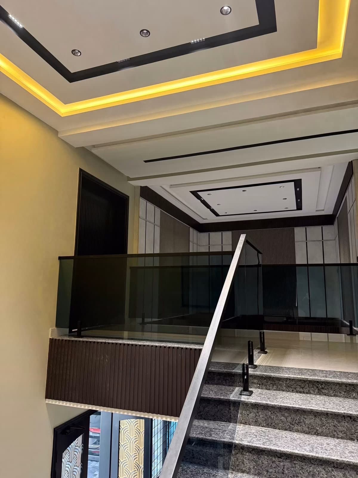Stairs Glass Railing